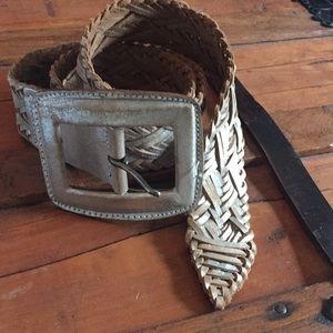 Simply Vera Genuine leather belt